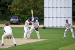 Dan-Murphy-collects-well-up-to-the-stumps