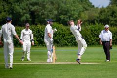 Liam-Randall-showing-questionable-technique